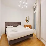 아파트 Superb With Terrace 2br 4p Trocadero *